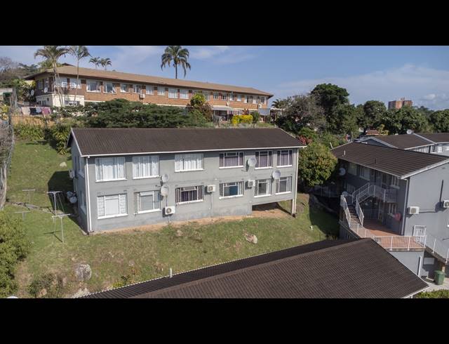 2 BEDROOM APARTMENT FOR SALE IN MALVERN